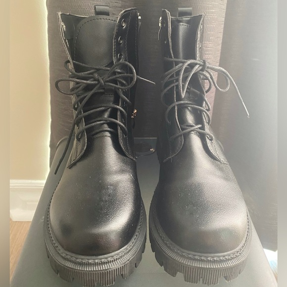 Unisex Minimalist Side Zipper Combat Boots - Picture 4 of 6